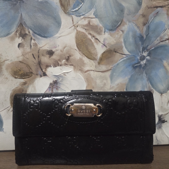 Gucci Black Embossed Leather Wallet - Picture 4 of 5